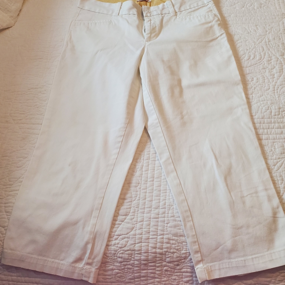 Dockers white capris